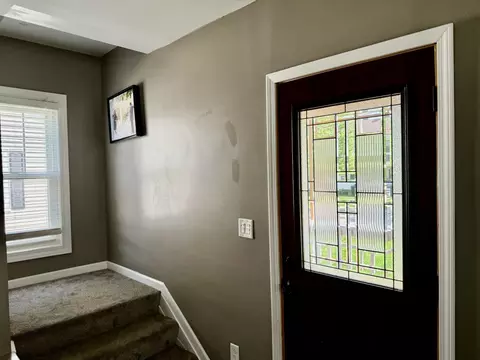 Entry Way - 2731 7th St, Peru, IL 61354 photo 2 of 2