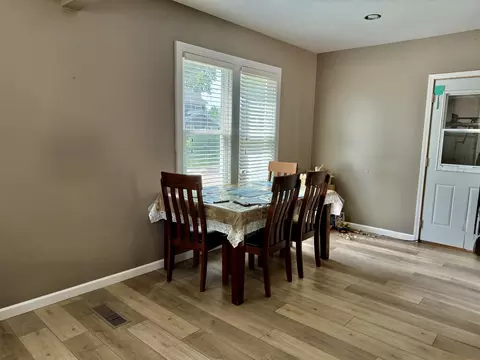 Dining - 2731 7th St, Peru, IL 61354 photo 2 of 2