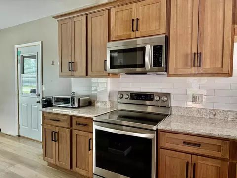 Kitchen - 2731 7th St, Peru, IL 61354 photo 1 of 4