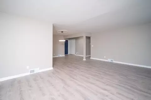 511 E Warren, Rockton, IL 61072 photo 9