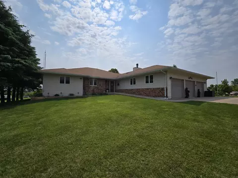 7 A7 Broken Lance Ln, Apple River, IL 61001