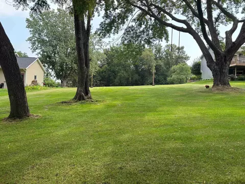 1829 Darby, Lake Summerset, IL 61019