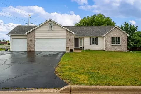 829 Dr Clark Way, South Beloit, IL 61080