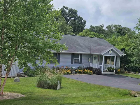 Exterior - 1-150 R Perry Ct, Lanark, IL 61046 photo 16 of 18