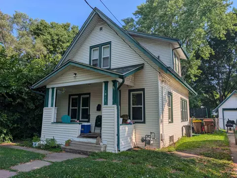 1811 Yonge, Rockford, IL 61103