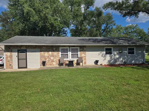 14091 Kennedy Dr, South Beloit, IL 61080