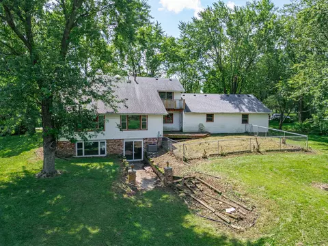 8231 Highview Dr, Winnebago, IL 61088 photo 45
