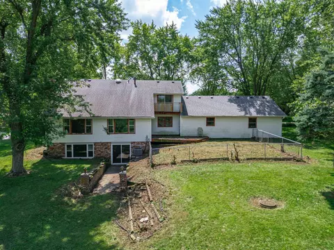 8231 Highview Dr, Winnebago, IL 61088 photo 46