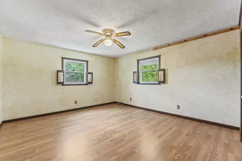 8231 Highview Dr, Winnebago, IL 61088 photo 20