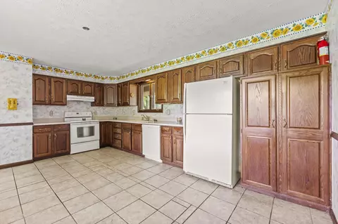 8231 Highview Dr, Winnebago, IL 61088 photo 15