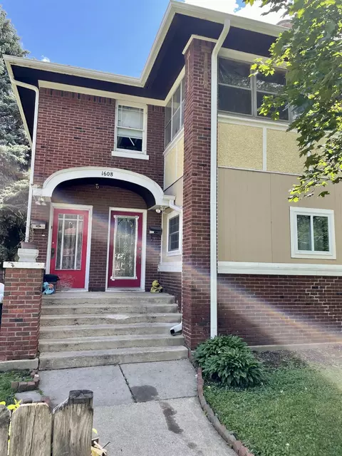 1608 S 5th St, Rockford, IL 61104