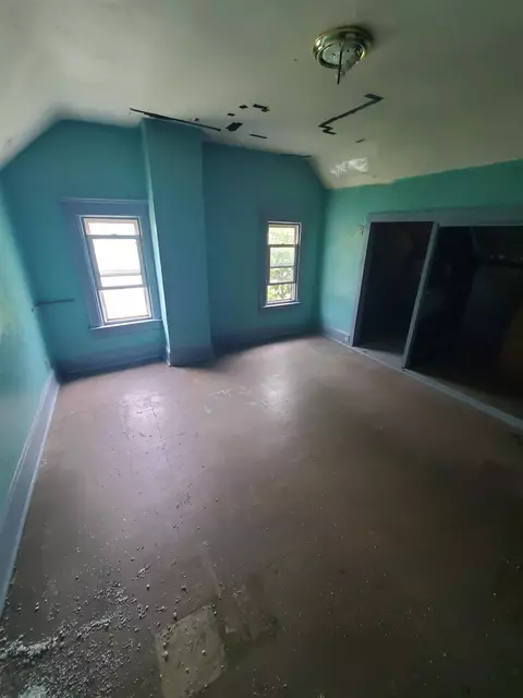 Bedroom - 818 E Shawnee, Freeport, IL 61032 photo 1 of 1