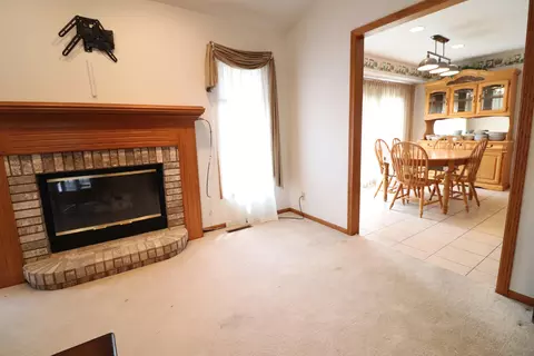 Living - 2209 Hillside Ct, Freeport, IL 61032 photo 1 of 3