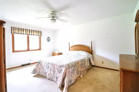 Bedroom - 2209 Hillside Ct, Freeport, IL 61032 photo 1 of 7