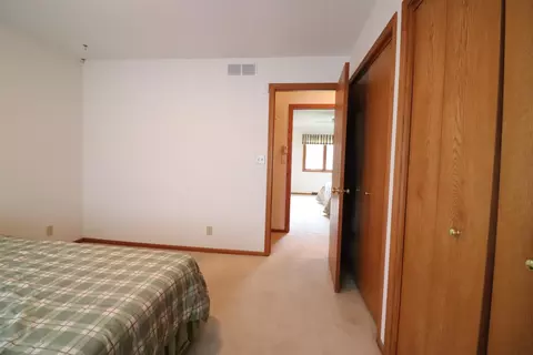 Bedroom - 2209 Hillside Ct, Freeport, IL 61032 photo 6 of 7