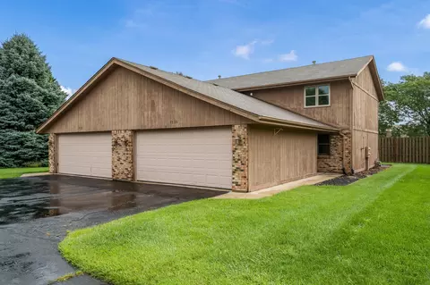 7323 Colosseum Dr, Rockford, IL 61107