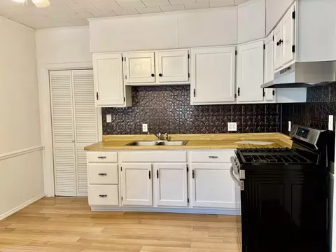 Kitchen - 2116 1st St, Peru, IL 61354 photo 1 of 1