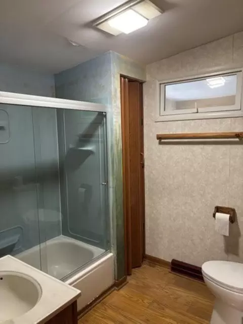 Bath - 38227 N 3rd Ave, Spring Grove, IL 60081 photo 1 of 2
