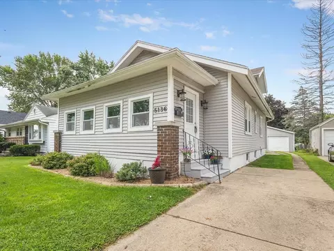 5136 Illinois St, Loves Park, IL 61111
