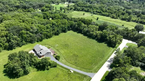 7822 Burr Oak Rd, Roscoe, IL 61073 photo 3