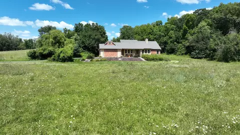 7822 Burr Oak Rd, Roscoe, IL 61073 photo 4