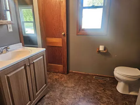 419 N Lee St, Davis, IL 61019 photo 14