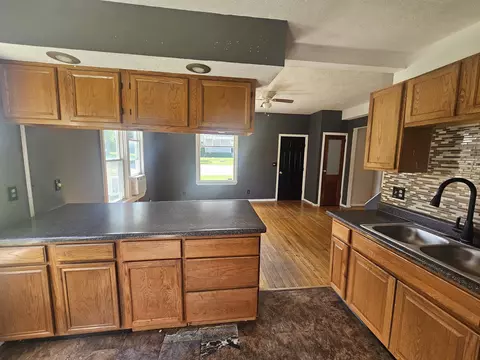 419 N Lee St, Davis, IL 61019 photo 9
