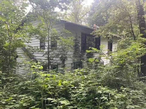 17813 Blair Rd, Pecatonica, IL 61063 photo 6