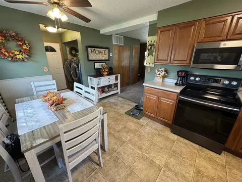 519 E 26th St, Sterling, IL 61081 photo 15