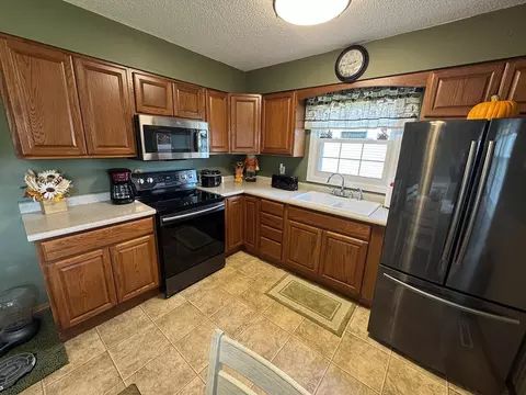 519 E 26th St, Sterling, IL 61081 photo 16