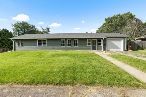306 W Front St, Mount Morris, IL 61054