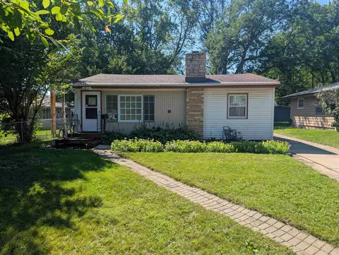 1810 Midway Dr, Rockford, IL 61103