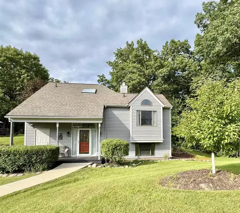 51 Oak Glen Dr, Galena, IL 61036