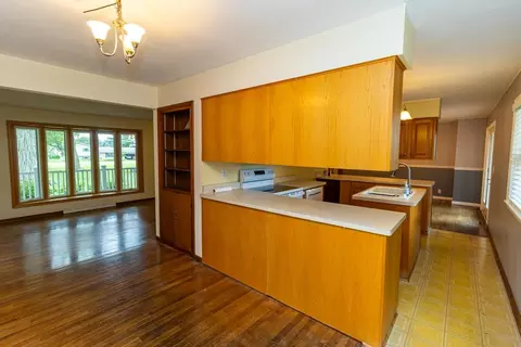 3096 E Water Rd, Byron, IL 61010 photo 7