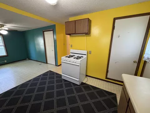Kitchen - 74 Snow St, Chadwick, IL 61014 photo 2 of 5