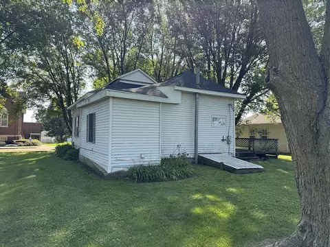 Exterior - 74 Snow St, Chadwick, IL 61014 photo 2 of 2
