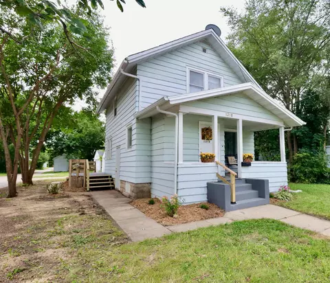 1318 Custer Ave, Rockford, IL 61103
