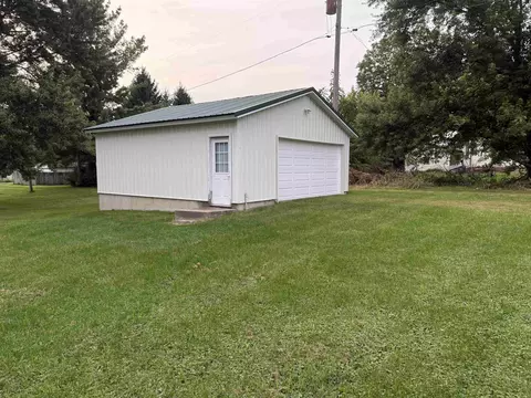 6310 High, Freeport, IL 61032 photo 26