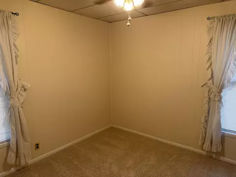 6310 High, Freeport, IL 61032 photo 16