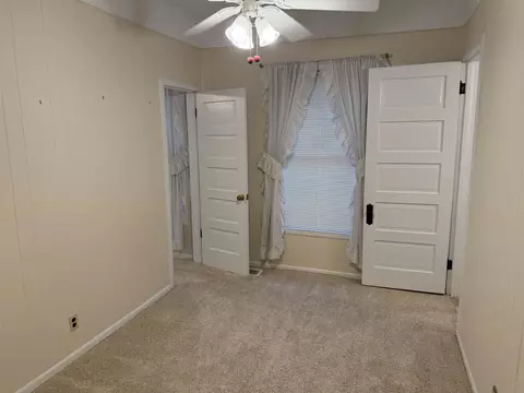 6310 High, Freeport, IL 61032 photo 14