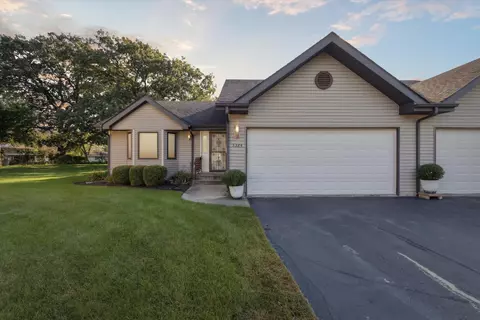 5384 Dierks Dr, Rockford, IL 61108