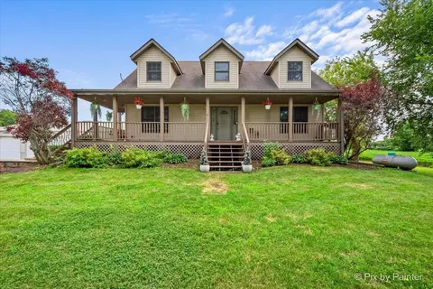 10053 Spring Rd, Garden Prairie, IL 61038