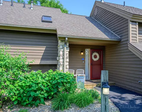 115 E Point Dr, Galena, IL 61036 photo 4
