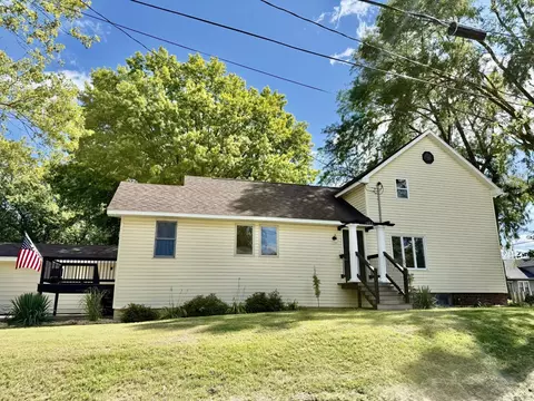 Exterior - 1403 Grant St, Peru, IL 61354 photo 1 of 3