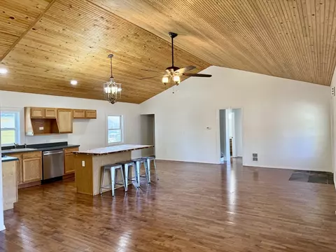 Other - 1403 Grant St, Peru, IL 61354 photo 2 of 5