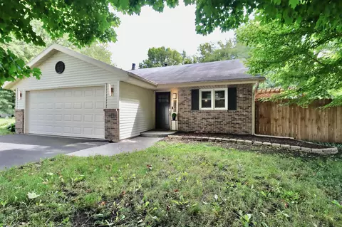 6401 Currant Ct, Machesney Park, IL 61115