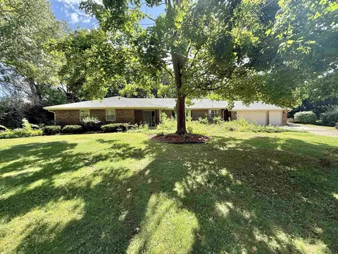 7356 Kishwaukee Rd, Stillman Valley, IL 61084
