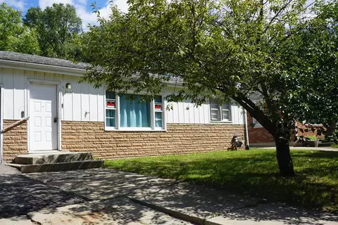 2610 18th St, Rockford, IL 61109