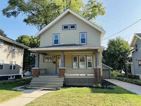 2027 3rd Ave, Rockford, IL 61104