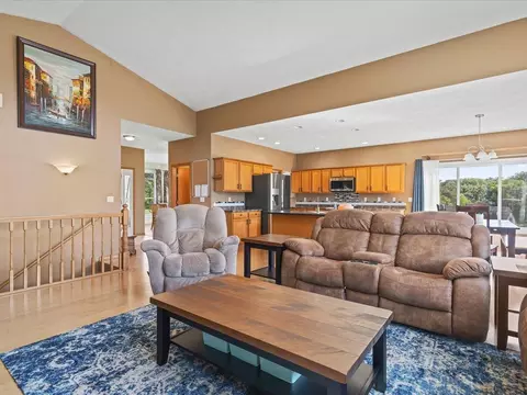Living - 198 Lake Summerset Dr, Lake Summerset, IL 61019 photo 2 of 6